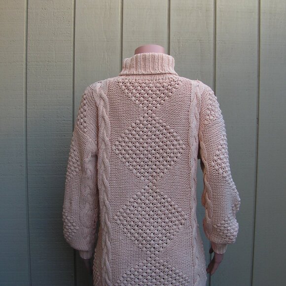 100% silk Victoria's Secret Moda Internat'l turtleneck pink sweater, Small - Picture 6 of 13